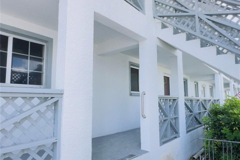 Condo in Englewood, Florida, 2 bedrooms  № 2213276 - photo 25