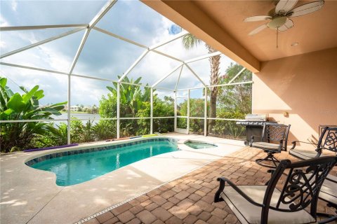 Villa ou maison à vendre à Palm Coast, Floride: 6 chambres, 471.48 m2 № 1857844 - photo 16