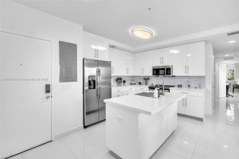 Condo in Aventura, Florida, 2 bedrooms  № 1811827 - photo 5