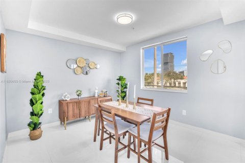 Condo in Aventura, Florida, 2 bedrooms  № 1811827 - photo 10