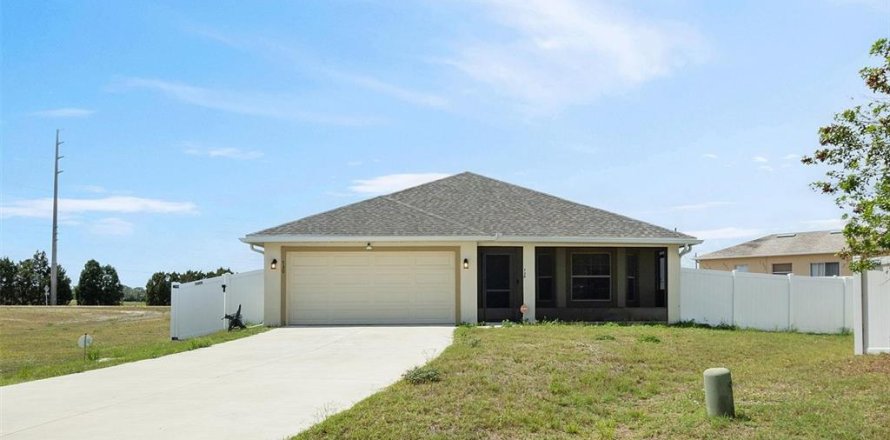Casa en Kissimmee, Florida 3 dormitorios, 172.98 m2 № 1612888