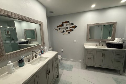 Condo in Palm Beach Gardens, Florida, 2 bedrooms  № 2075596 - photo 12