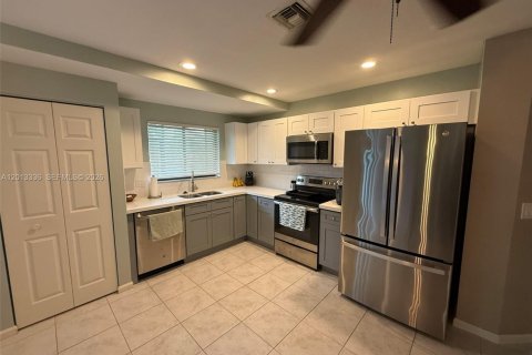 Condo in Palm Beach Gardens, Florida, 2 bedrooms  № 2075596 - photo 5