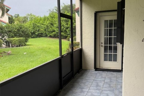 Condo in Palm Beach Gardens, Florida, 2 bedrooms  № 2075596 - photo 21