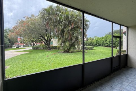 Condo in Palm Beach Gardens, Florida, 2 bedrooms  № 2075596 - photo 22