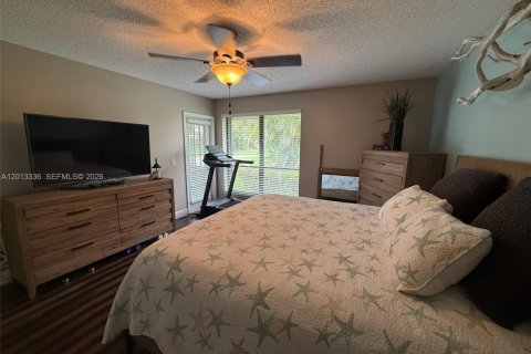 Condo in Palm Beach Gardens, Florida, 2 bedrooms  № 2075596 - photo 10
