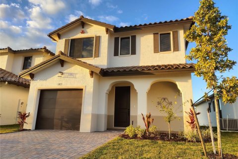 Villa ou maison à Ave Maria, Floride 3 chambres № 2021863