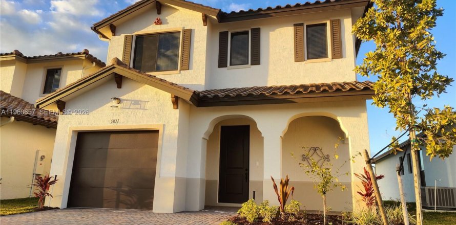 Villa ou maison à Ave Maria, Floride 3 chambres № 2021863