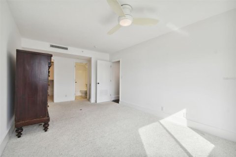 Condo in Palm Harbor, Florida, 2 bedrooms  № 1422495 - photo 24