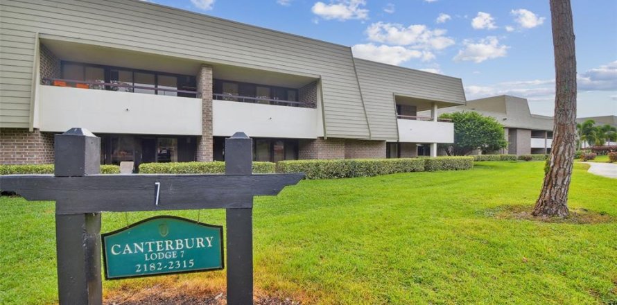 Condo in Palm Harbor, Florida, 2 bedrooms № 1422495