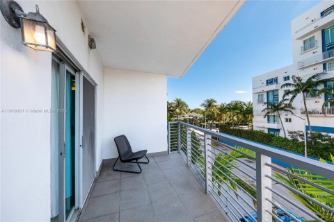 Condominio en alquiler en Miami Beach, Florida, 2 dormitorios, 98.94 m2 № 1973341 - foto 26