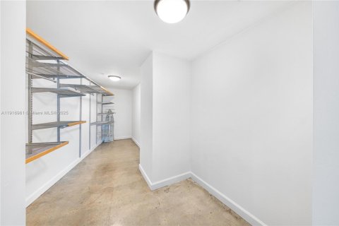 Condominio en alquiler en Miami Beach, Florida, 2 dormitorios, 98.94 m2 № 1973341 - foto 8