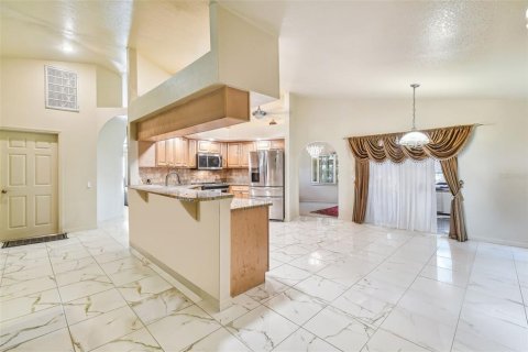 Casa en venta en Punta Gorda, Florida, 4 dormitorios, 227.24 m2 № 1543966 - foto 11