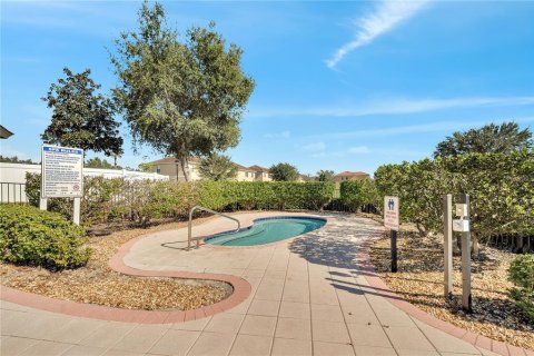 Condo in Poinciana, Florida, 2 bedrooms № 2378308 - photo 24