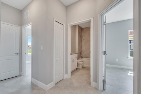 Condo in Poinciana, Florida, 2 bedrooms № 2378308 - photo 12