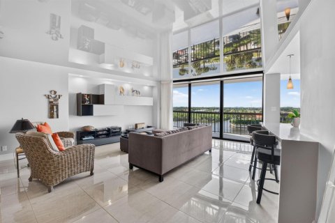 Condo in Highland Beach, Florida, 2 bedrooms  № 2430267 - photo 5