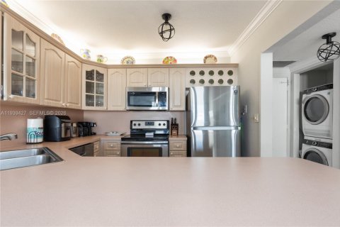 Copropriété à louer à Hollywood, Floride: 1 chambre, 78.69 m2 № 1997424 - photo 15