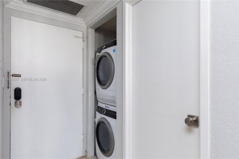 Copropriété à louer à Hollywood, Floride: 1 chambre, 78.69 m2 № 1997424 - photo 18