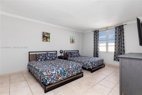 Copropriété à louer à Hollywood, Floride: 1 chambre, 78.69 m2 № 1997424 - photo 19