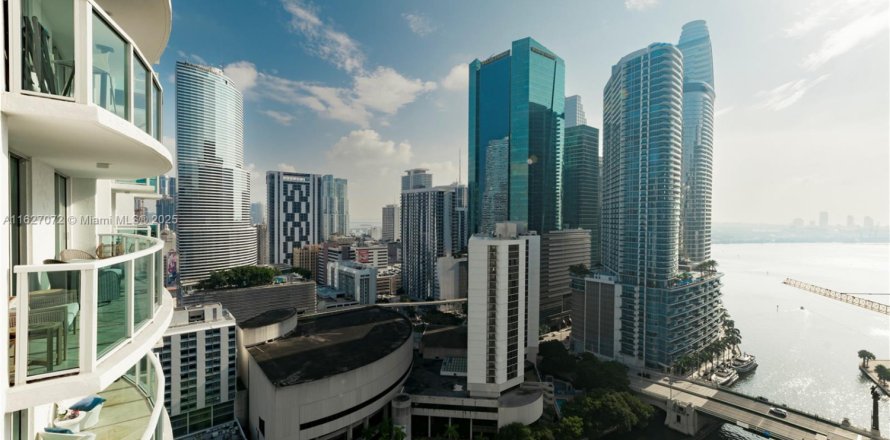 Condominio en Miami, Florida, 2 dormitorios № 1702622