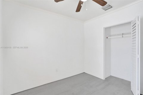 Снять в аренду таунхаус в Майами, Флорида 3 спальни, 134.34м2, № 2041168 - фото 18