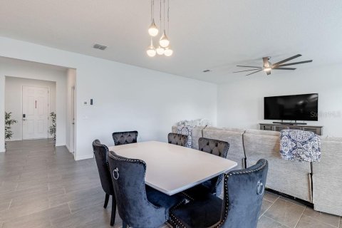 Casa en venta en Leesburg, Florida, 5 dormitorios, 265.33 m2 № 2224444 - foto 9