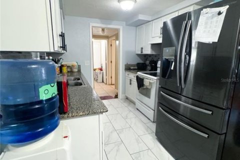 Villa ou maison à vendre à New Port Richey, Floride: 4 chambres, 130.06 m2 № 1659408 - photo 12
