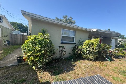 Villa ou maison à vendre à New Port Richey, Floride: 4 chambres, 130.06 m2 № 1659408 - photo 4