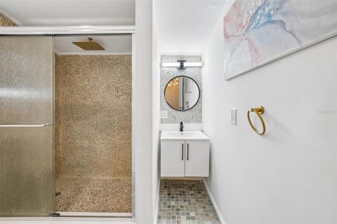 Villa ou maison à vendre à Tampa, Floride: 3 chambres, 100.89 m2 № 2141090 - photo 30