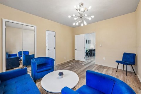 Villa ou maison à vendre à Tampa, Floride: 3 chambres, 100.89 m2 № 2141090 - photo 28