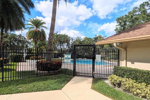 Condo in Wellington, Florida, 3 bedrooms № 2083877 - photo 5