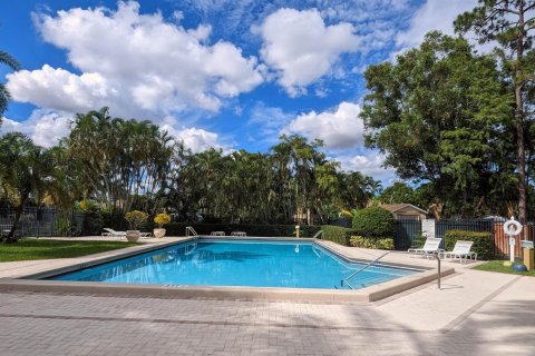 Condo in Wellington, Florida, 3 bedrooms № 2083877 - photo 6