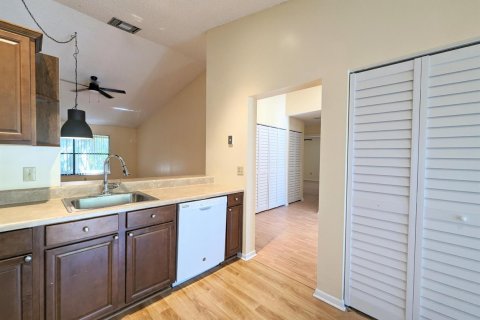 Condo in Wellington, Florida, 3 bedrooms № 2083877 - photo 14