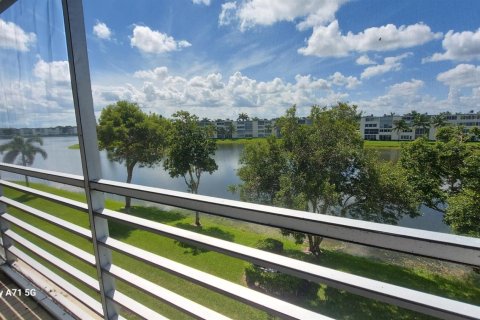 Condo in Boca Raton, Florida, 1 bedroom № 2382503 - photo 21