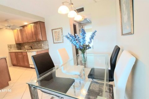 Condo in Boca Raton, Florida, 1 bedroom № 2382503 - photo 7