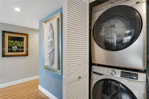 Купить кондоминиум в Холливуд, Флорида 2 спальни, 124.86м2, № 2012034 - фото 5