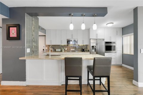 Купить кондоминиум в Холливуд, Флорида 2 спальни, 124.86м2, № 2012034 - фото 9