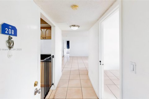 Condominio en venta en Miami, Florida, 2 dormitorios, 97.55 m2 № 1976048 - foto 3