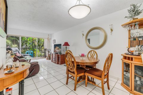Copropriété à vendre à Miami, Floride: 1 chambre, 85.66 m2 № 1994185 - photo 5