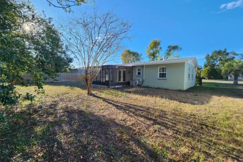 House in Spring Hill, Florida 2 bedrooms, 81.2 sq.m. № 1569538 - photo 20