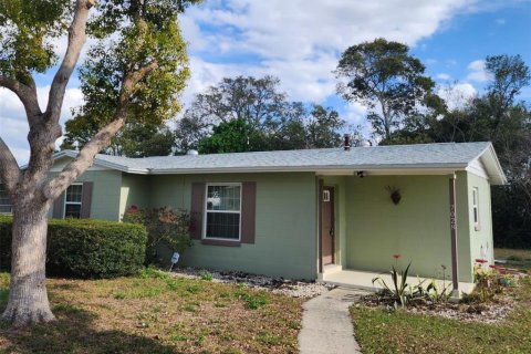House in Spring Hill, Florida 2 bedrooms, 81.2 sq.m. № 1569538 - photo 1