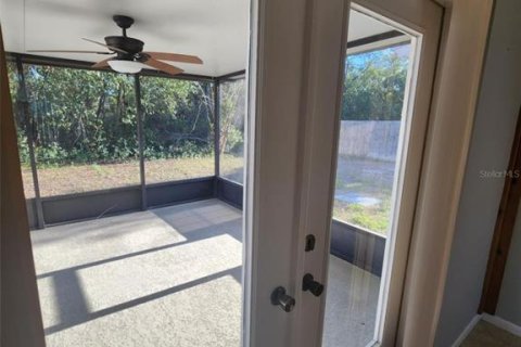 House in Spring Hill, Florida 2 bedrooms, 81.2 sq.m. № 1569538 - photo 18