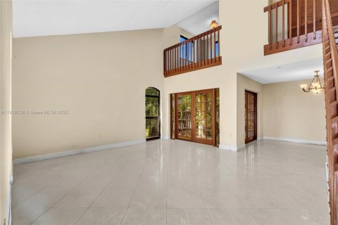 Villa ou maison à vendre à Hialeah, Floride: 4 chambres, 190.45 m2 № 1972052 - photo 9