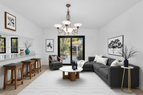 Villa ou maison à vendre à Hialeah, Floride: 4 chambres, 190.45 m2 № 1972052 - photo 14