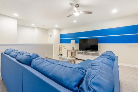 Townhouse in Kissimmee, Florida 4 bedrooms, 195.28 sq.m. № 2102169 - photo 18