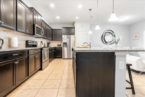 Townhouse in Kissimmee, Florida 4 bedrooms, 195.28 sq.m. № 2102169 - photo 11
