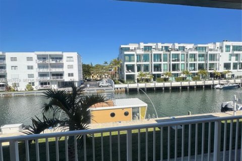 Condominio en venta en North Miami Beach, Florida, 1 dormitorio, 63.55 m2 № 2011191 - foto 6