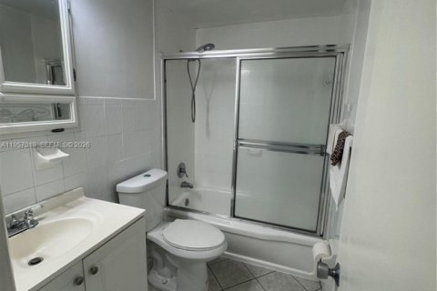 Condominio en venta en North Miami Beach, Florida, 1 dormitorio, 63.55 m2 № 2011191 - foto 18