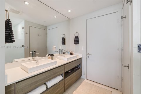 Condominio en venta en Miami, Florida, 2 dormitorios, 102.56 m2 № 2027642 - foto 30