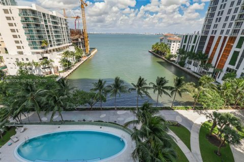 Condominio en venta en Miami, Florida, 2 dormitorios, 102.56 m2 № 2027642 - foto 7
